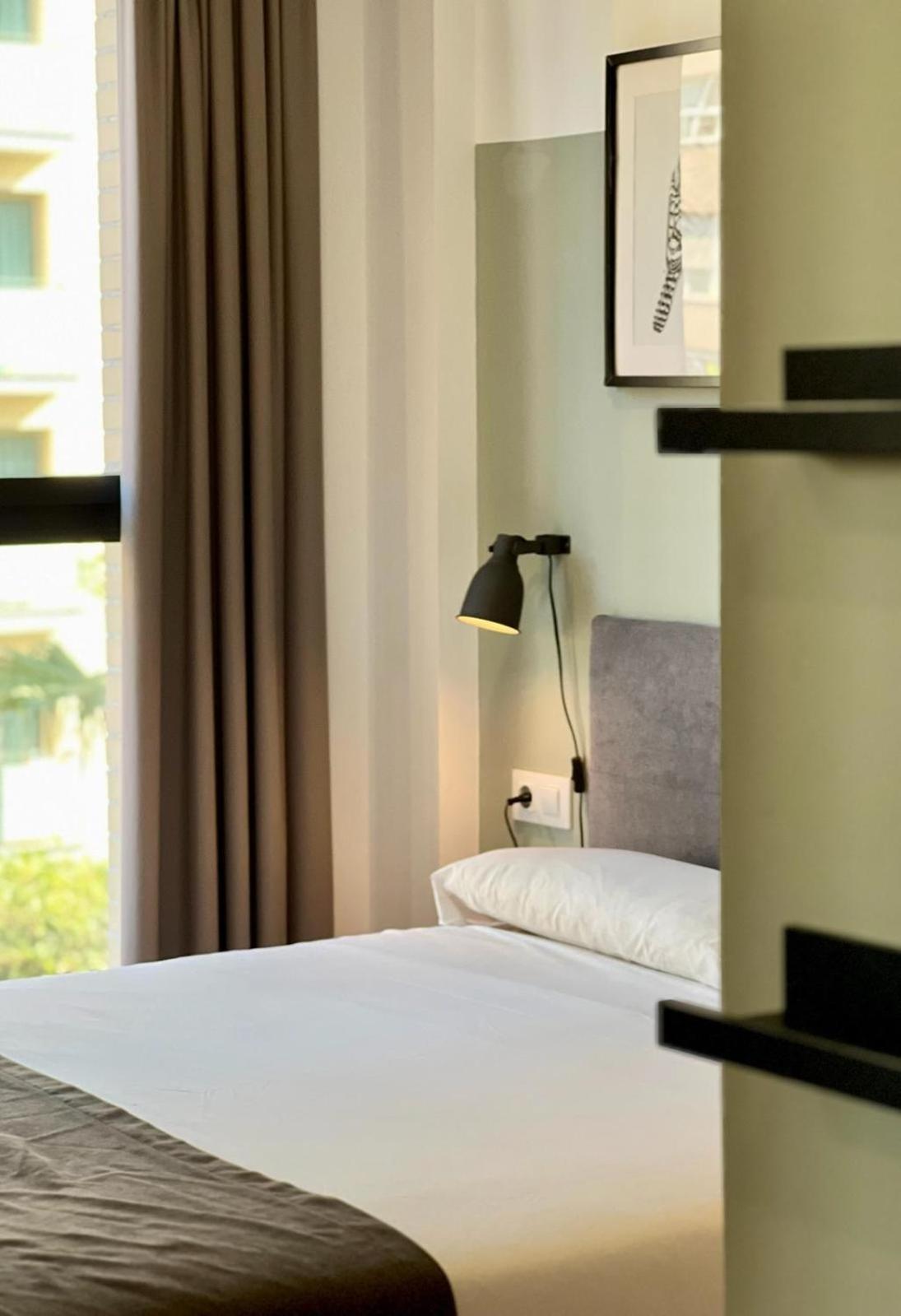 Apartamentos De Pradas Valenza Esterno foto