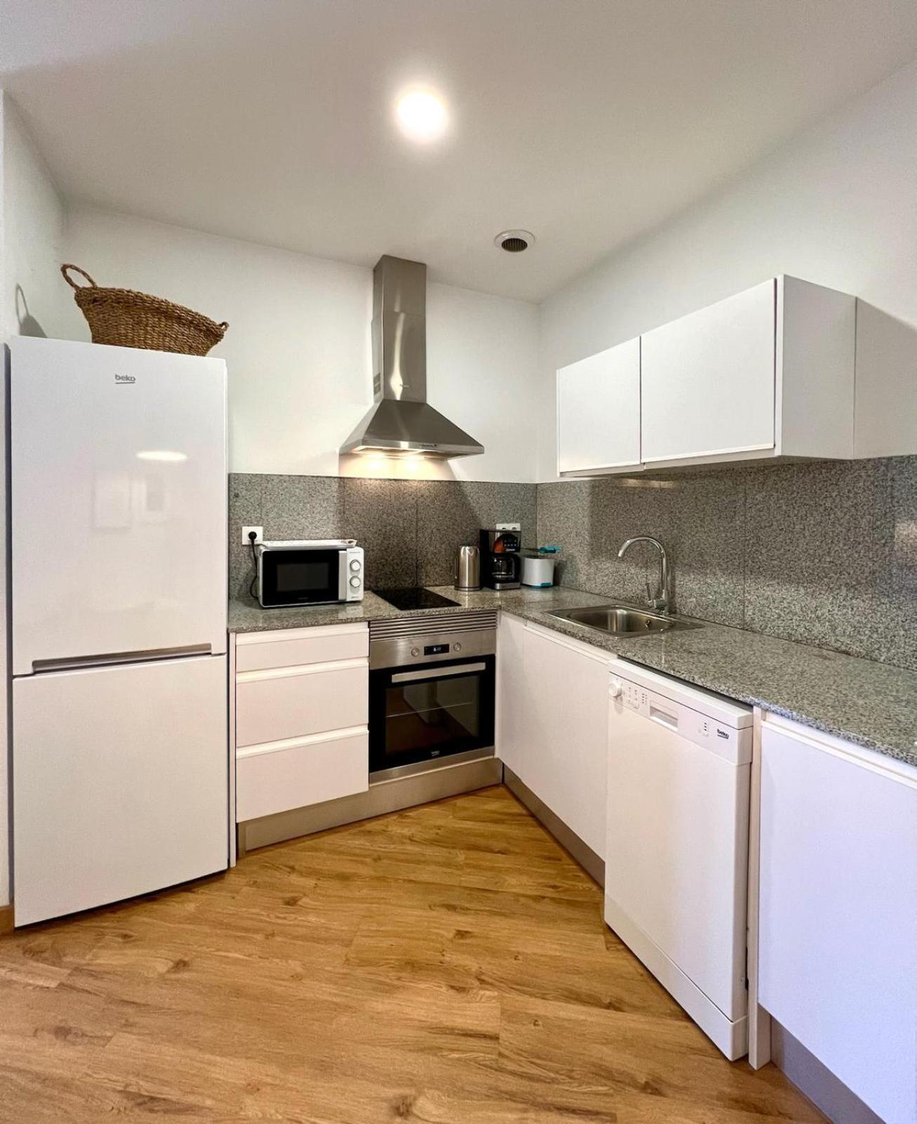 Apartamentos De Pradas Valenza Esterno foto
