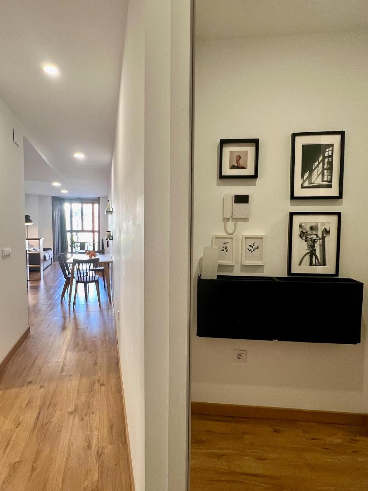 Apartamentos De Pradas Valenza Esterno foto