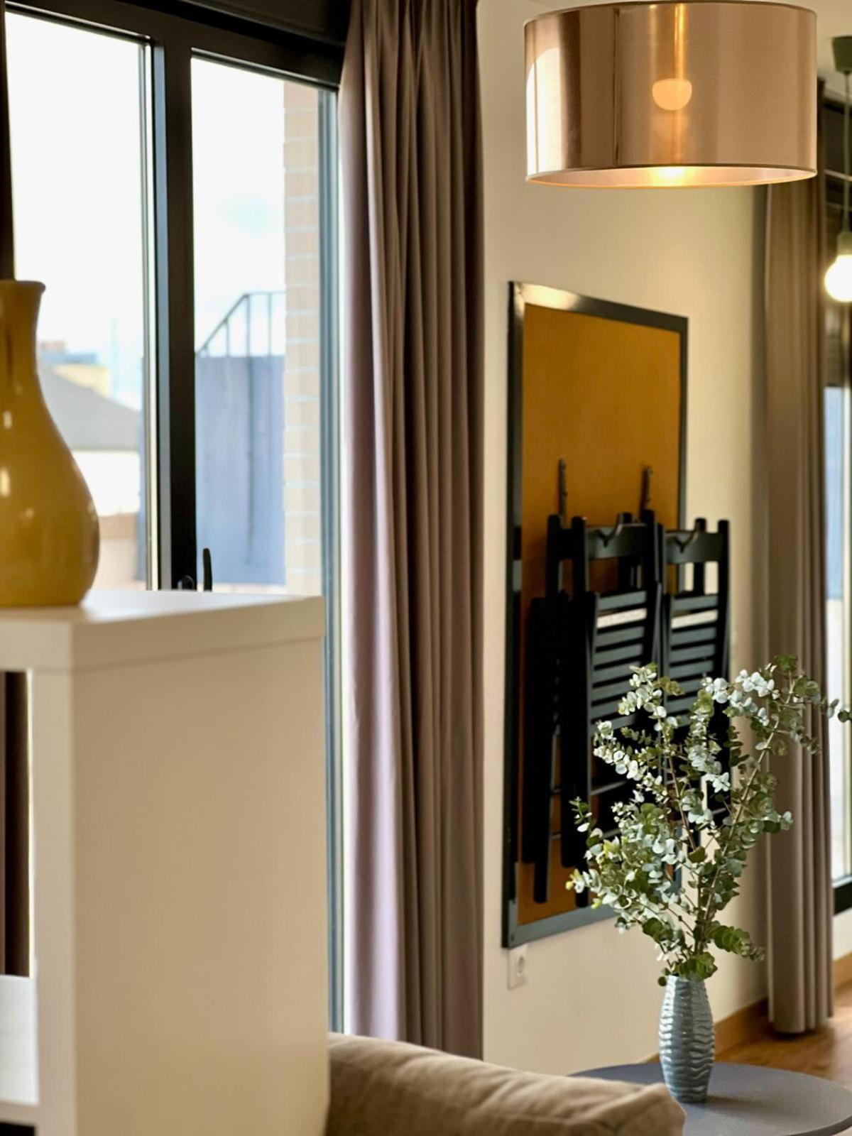 Apartamentos De Pradas Valenza Esterno foto
