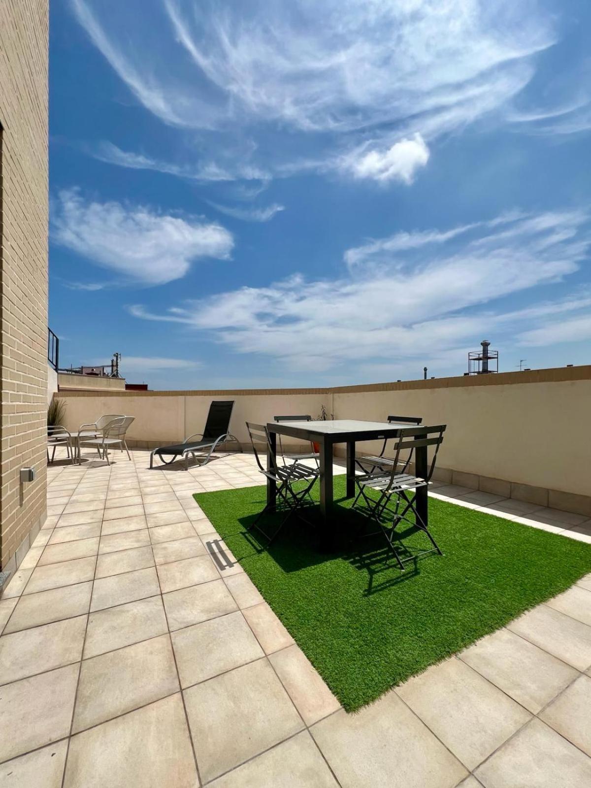 Apartamentos De Pradas Valenza Esterno foto
