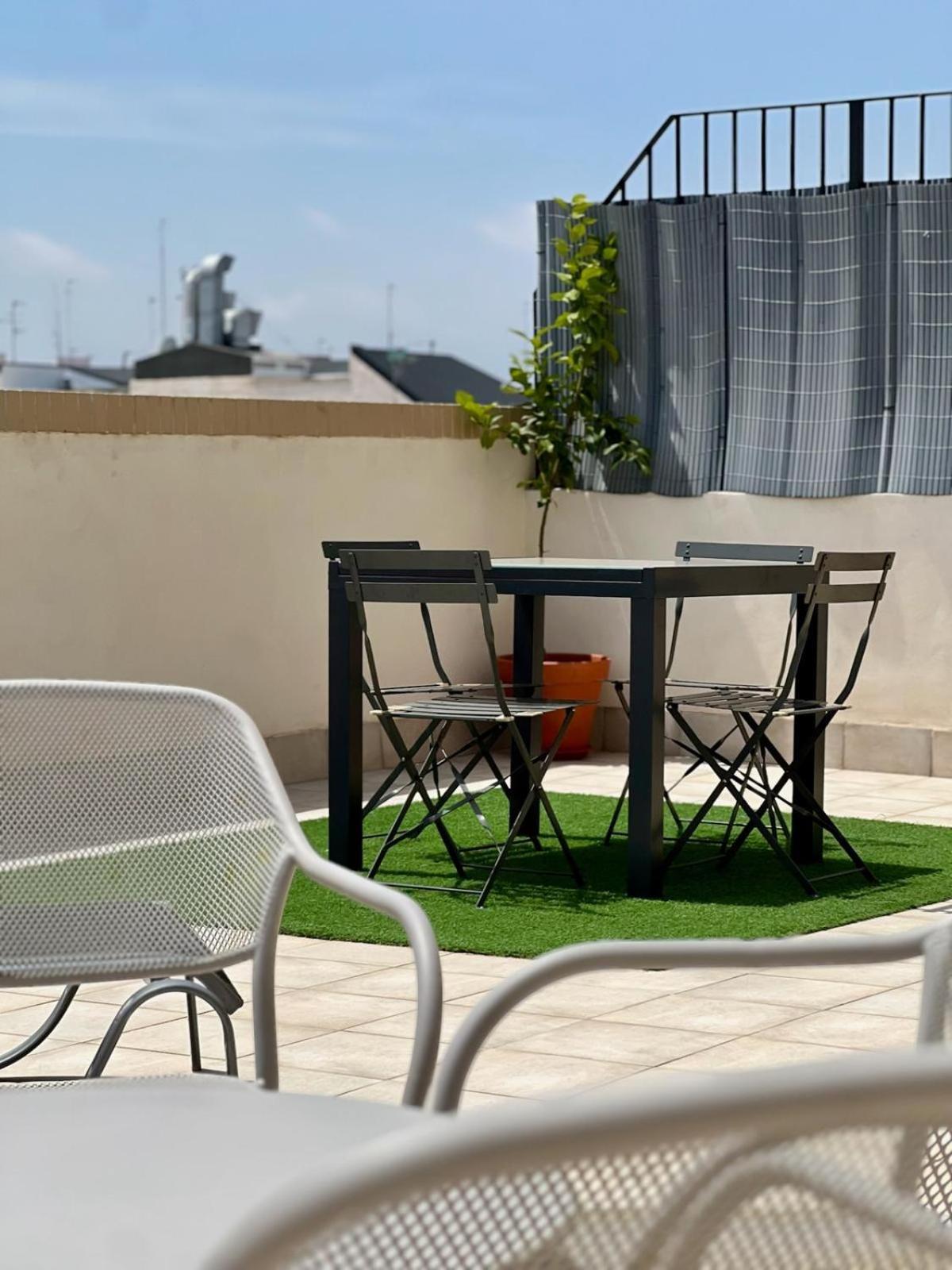 Apartamentos De Pradas Valenza Esterno foto