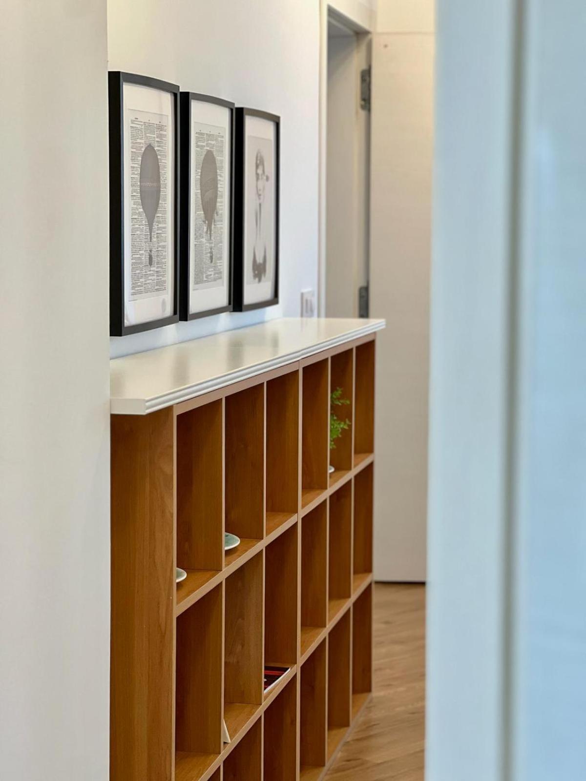 Apartamentos De Pradas Valenza Esterno foto